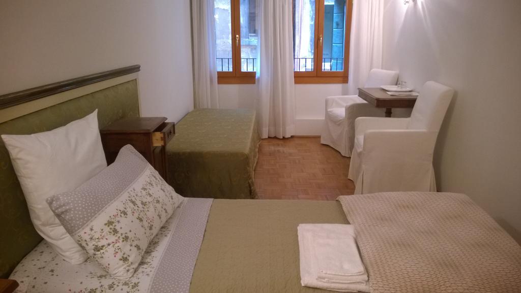 In Venice Back To San Marco Tourist Apartment Стая снимка